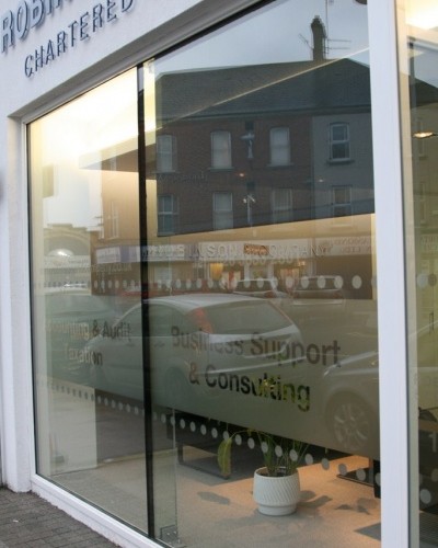shopfront-middle-2 shopfront-middle-2